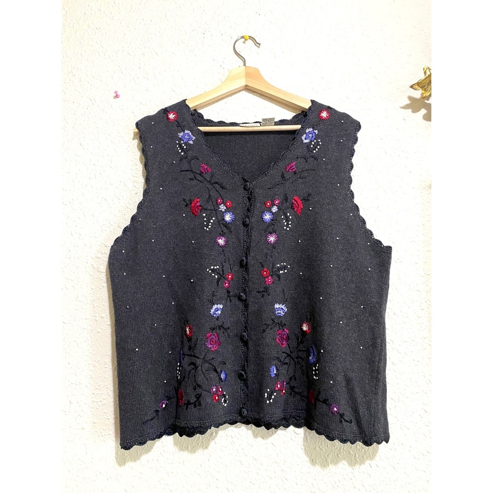 Vintage Womens grandma XL Gray Floral Embroidered Knit Sweater Vest Cottagecore